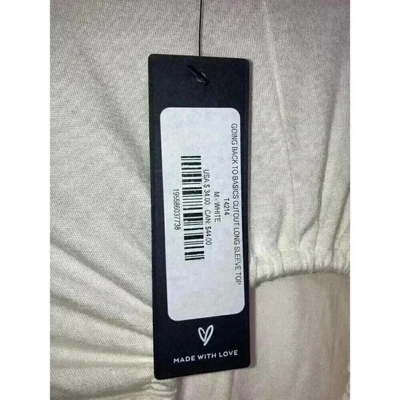 Lulus going back to basics cutout long sleeve crop top Ivory Size M  NWT - Picture 7 of 7